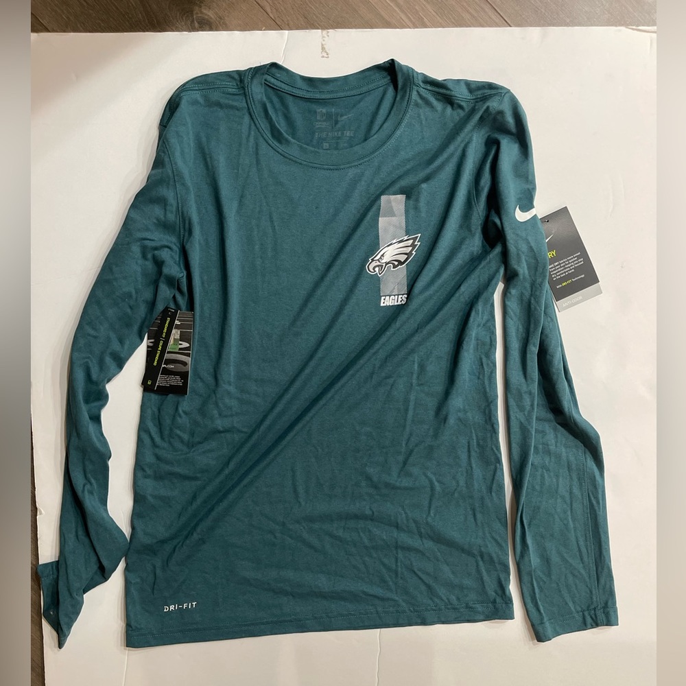 Philadelphia Eagles Nike NFL Long Sleeve New NWT Small